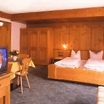 Hotel Augarten Neustift im Stubaital