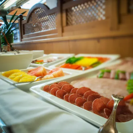 Augarten Готель Нойштіфт-ім-Штубайталь