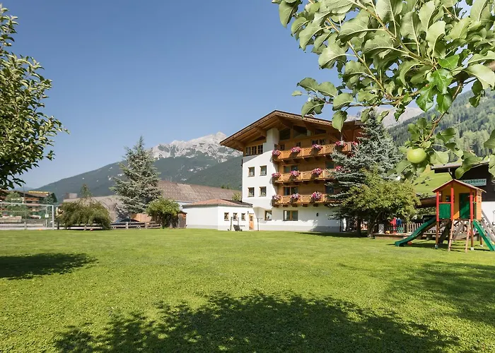 Готель Augarten Нойштіфт-ім-Штубайталь