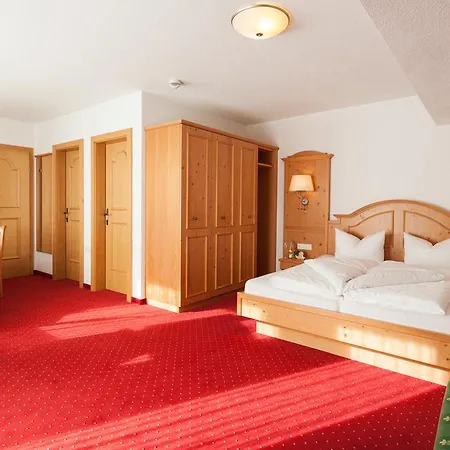 Augarten Szálloda 3*